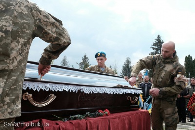 У Чернівцях поховали росіянина Андрія Захарова, який загинув за Україну (ФОТО)