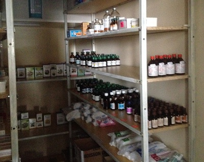 Аптека у Чернівцях незаконно торгувала ліками (ФОТО)