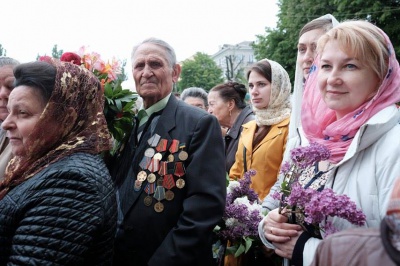 У центрі Чернівців вшанували полеглих у Другій світовій війні (ФОТО)