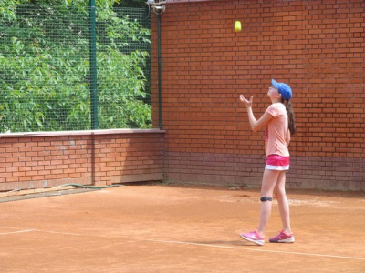 Всеукраїнські змагання з тенісу проходять у Чернівцях (ФОТО)