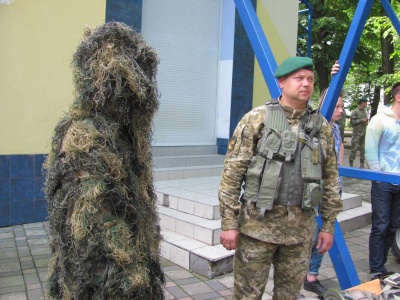 Чернівецькі прикордонники представили військову техніку (ФОТО)