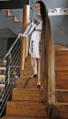 В Україні визначили володарку найдовшого волосся