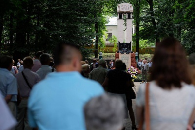 Чернівчани вшанували пам’ять жертв Другої світової війни (ФОТО)