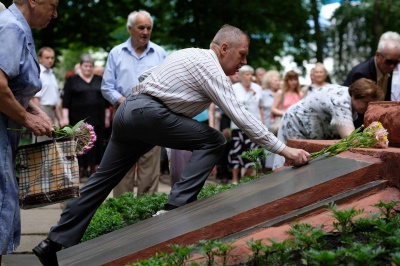 Чернівчани вшанували пам’ять жертв Другої світової війни (ФОТО)