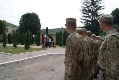 До Чернівців прибули понад сто строковиків, які охоронятимуть держкордон (ФОТО)