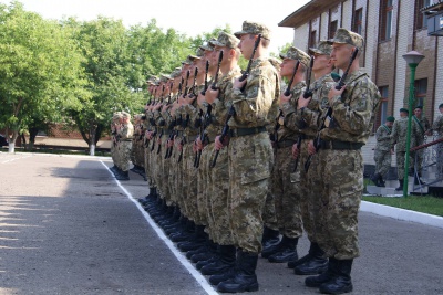 У Чернівцях 54 строковики склали присягу на вірність народу України (ФОТО)