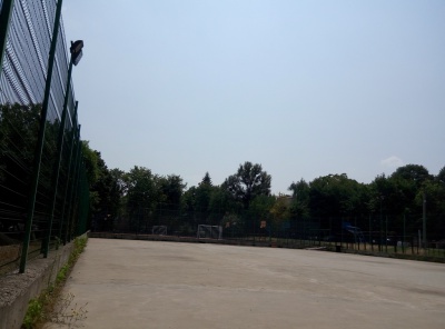 У Чернівцях створили найбільший на Буковині спортмайданчик зі штучним покриттям