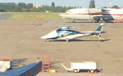 Стало відомо, хто насправді прилетів приватним вертольотом в аеропорт "Чернівці" (ФОТО)