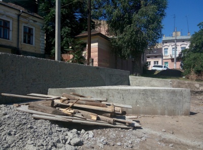 У Чернівцях почали будувати пам’ятник в’язням гетто (ФОТО)