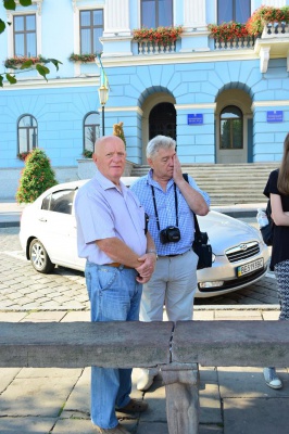 «Маленьке й чарівне місто з красивими балконами», – для туристів провели безкоштовну екскурсію Чернівцями(ФОТО)