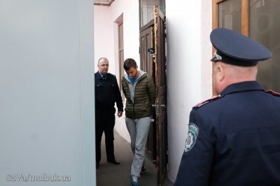 Суд над хлопцем, що насмерть збив комунальника у Чернівцях, перенесли