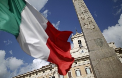 Італійці на референдумі вирішують, чи змінювати політичну систему країни