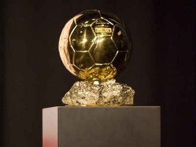 На «Золотий м`яч» кращого гравця світу претендують троє футболістів