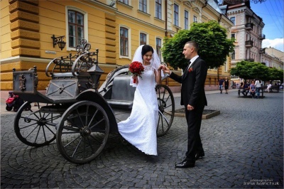 Весільну сукню вашої мрії створює ТМ "Lior" (на правах реклами)