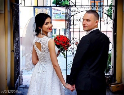 Весільну сукню вашої мрії створює ТМ "Lior" (на правах реклами)