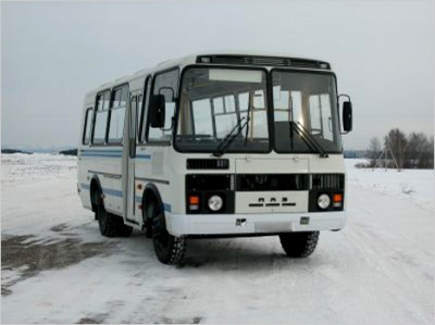 Зірвано чимало автобусних рейсів між Чернівцями і районами