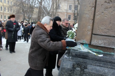 У Чернівцях вшанували пам’ять видатного письменника Юрія Федьковича (ФОТО)