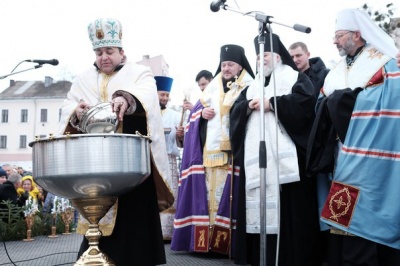 На Водохреще в Чернівцях освятять воду та співатимуть майданівські колядки