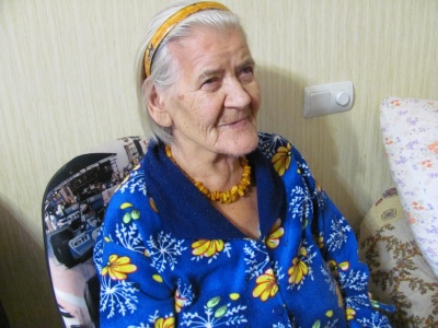 «Чорнило робили з бузини»: 90-літня жінка половину життя пропрацювала сільською вчителькою