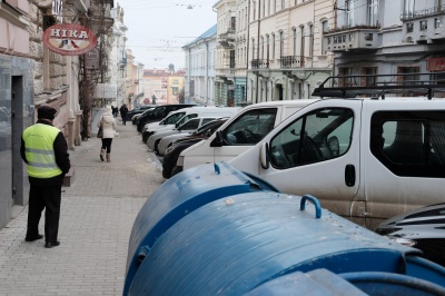 Викиди газів у Чернівцях у рази вищі норми (ФОТО)