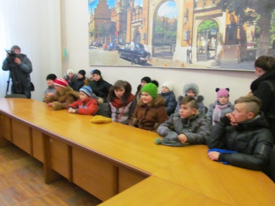 «Градами обшивали нас»: дітлахи із Кримського Луганської області приїхали до Чернівців