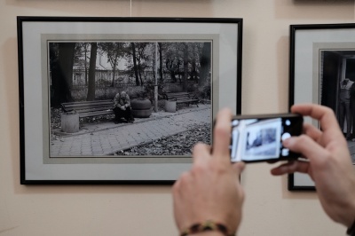 У Чернівцях відкрили виставку робіт місцевого фотохудожника