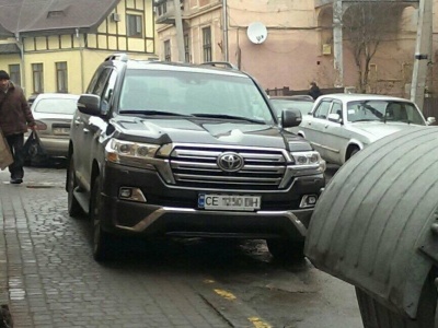 Допомога для потерпілих у ДТП, пожежа в багатодітній родині, придбання депутата. Найголовніші новини Буковини за минулу добу