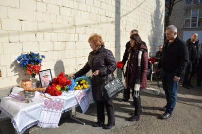 У Чернівцях відкрили меморіальну дошку загиблому учаснику АТО Вадиму Ситнікову (ФОТО)