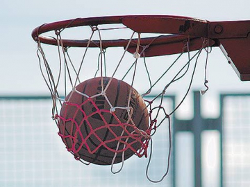 Чернівецька дівоча баскетбольна команда здобула три перемоги