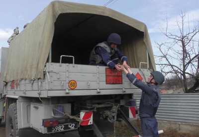 Буковинець знайшов снаряд у бойовому стані на своєму подвір'ї