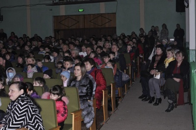 На прем’єрі у театрі ляльок у Чернівцях був аншлаг (ФОТО)