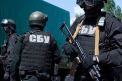 СБУ затримала двох офіцерів за співпрацю з терористами
