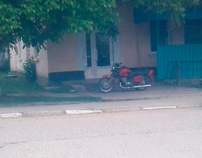 У буковинця з гаража вкрали мотоцикл