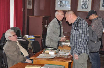 У Чернівцях презентували книгу про медалі, значки та відзнаки часів Румунії та Австро-Угорщини (ФОТО)