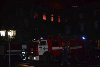 В Одесі під час пожежі в будівлі вибухнув газовий балон