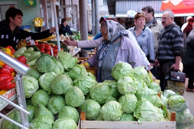 Буковинці значно менше купують м’яса, яєць, масла, консервів порівняно з минулим роком