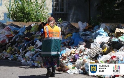 Садовий: Сміття зі Львова почали вивозити у вісім міст