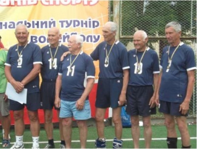 75-річні буковинські волейболісти здобули медалі всеукраїнського турніру
