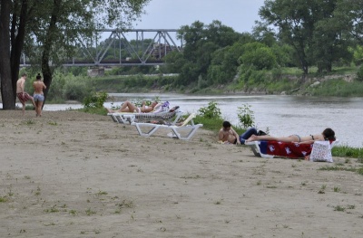 У Пруті в Чернівцях вода вже чиста, а купання не загрожує здоров’ю