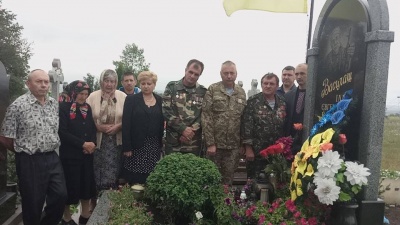 На Буковині вшанували пам’ять загиблого в АТО бійця «Айдару» Іллі Василаша