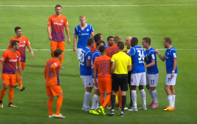 У Німеччині капітан команди відмовився від пенальті після порушення на собі - відео