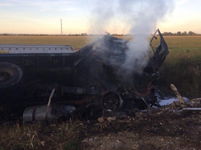 У Коломиї вантажівка загорілась після зіткнення легковика: водій і дві буковинки госпіталізовані