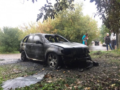 У Чернівцях уночі підпалили авто – власники просять свідків відгукнутися