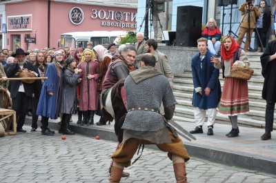 День міста у Чернівцях відкрили історичним "екшеном" (ФОТО)