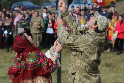 У Чернівецькій області вшанували пам’ять музикантів оркестру воїнів УПА, які полягли у Добринівцях