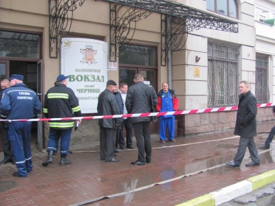 Поліція не знайшла вибухівки на залізничному вокзалі Чернівців