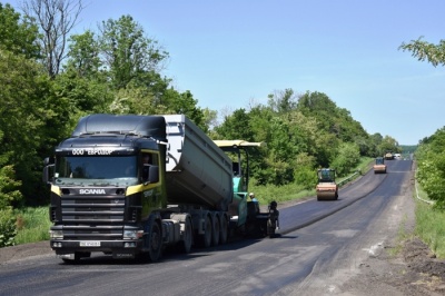 Митниця на ремонт доріг Буковини спрямувала 200 мільйонів