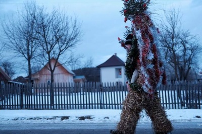 На Буковині почали святкувати Маланку: масові дійства стартували одночасно у Вашківцях і Красноїльську