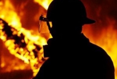 У Чернівцях рятувальники ліквідували пожежу в адмінбудівлі кладовища на Зеленій
