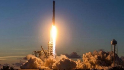 Вчені розповіли про небезпеку проекту SpaceX